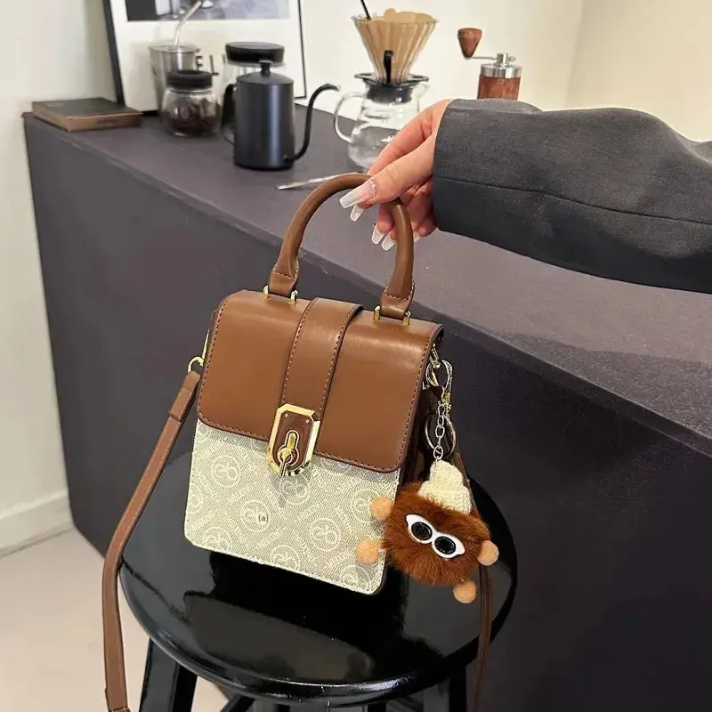 2024 women's fashion bag New French Niche Texture Crossbody Light Luxury High-End Box For Women's One Shoulder Small Square Bag top-handle bags