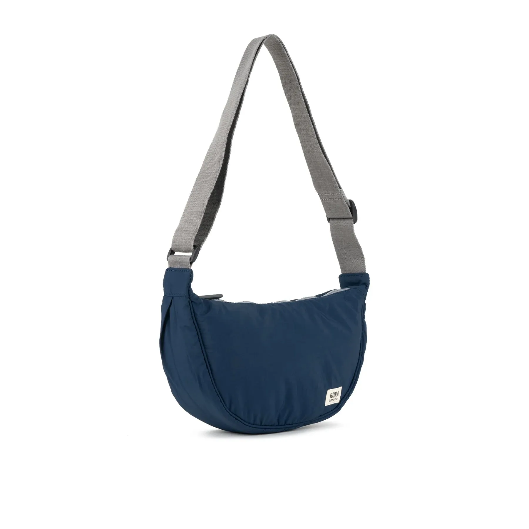 Farringdon | Midnight Taslon