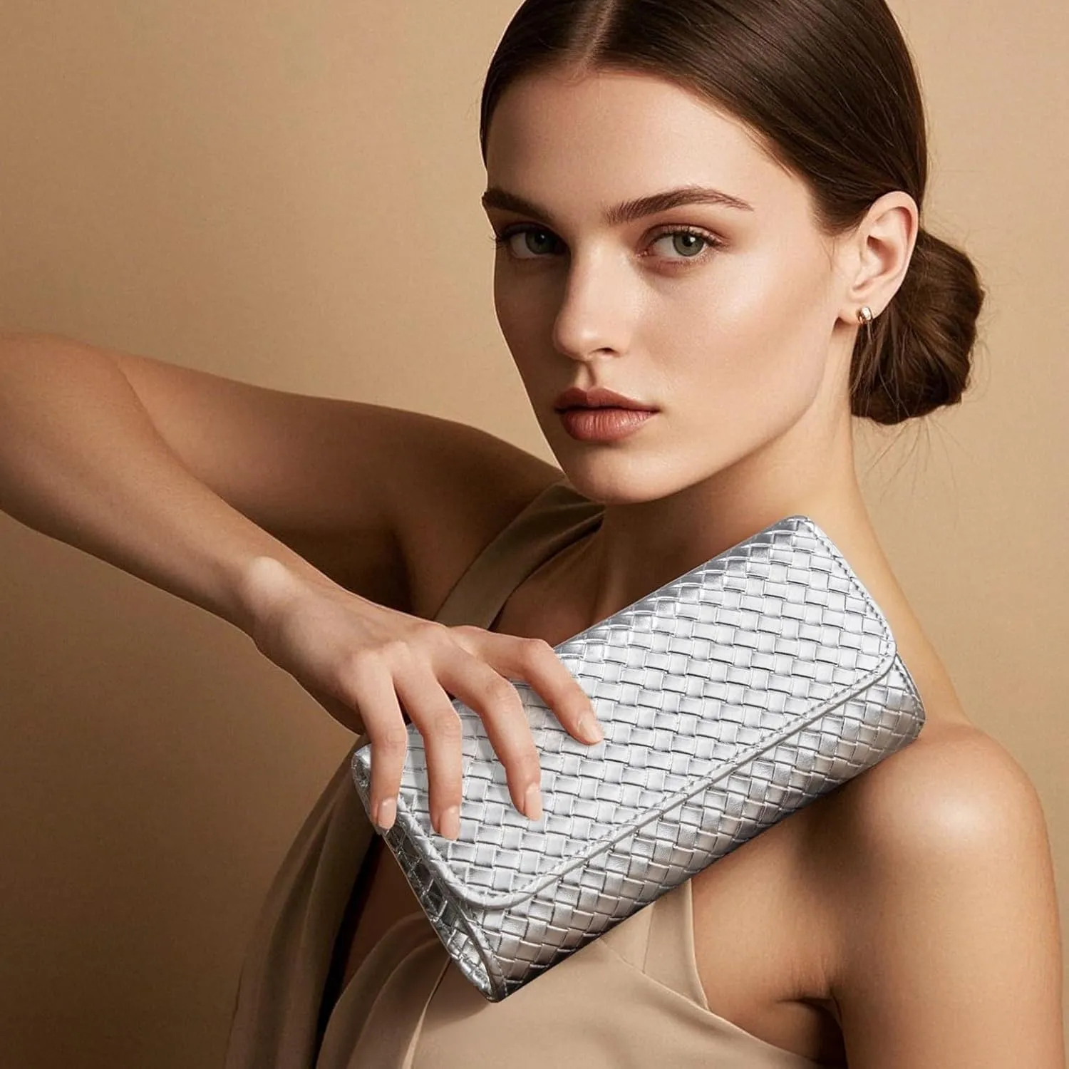 Gurina Woven Texture PU Clutch Purse for Women - Sleek Evening Bag, Perfect for Formal Events, Weddings & Cocktail Parties