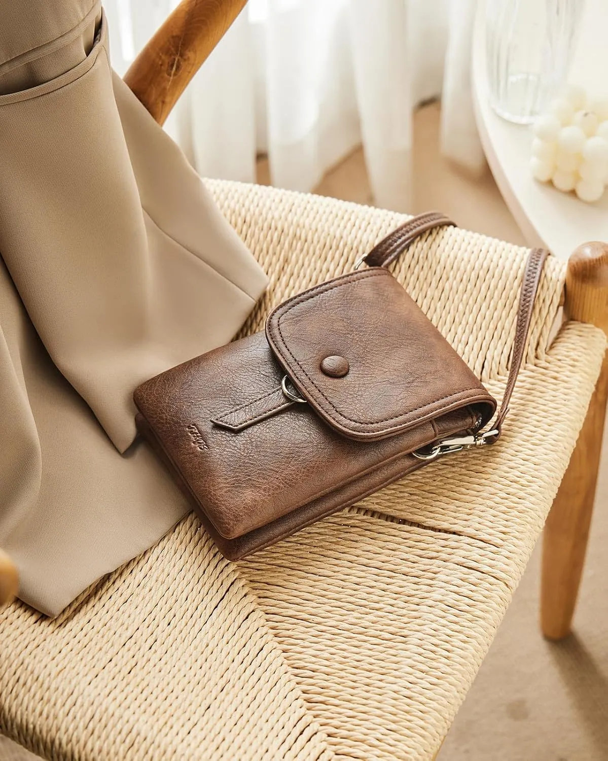 Small Crossbody Bags for women,Soft Leather Cell Phone Purse Lightweight,Little Crossbody Purses Women Trendy with Card slots