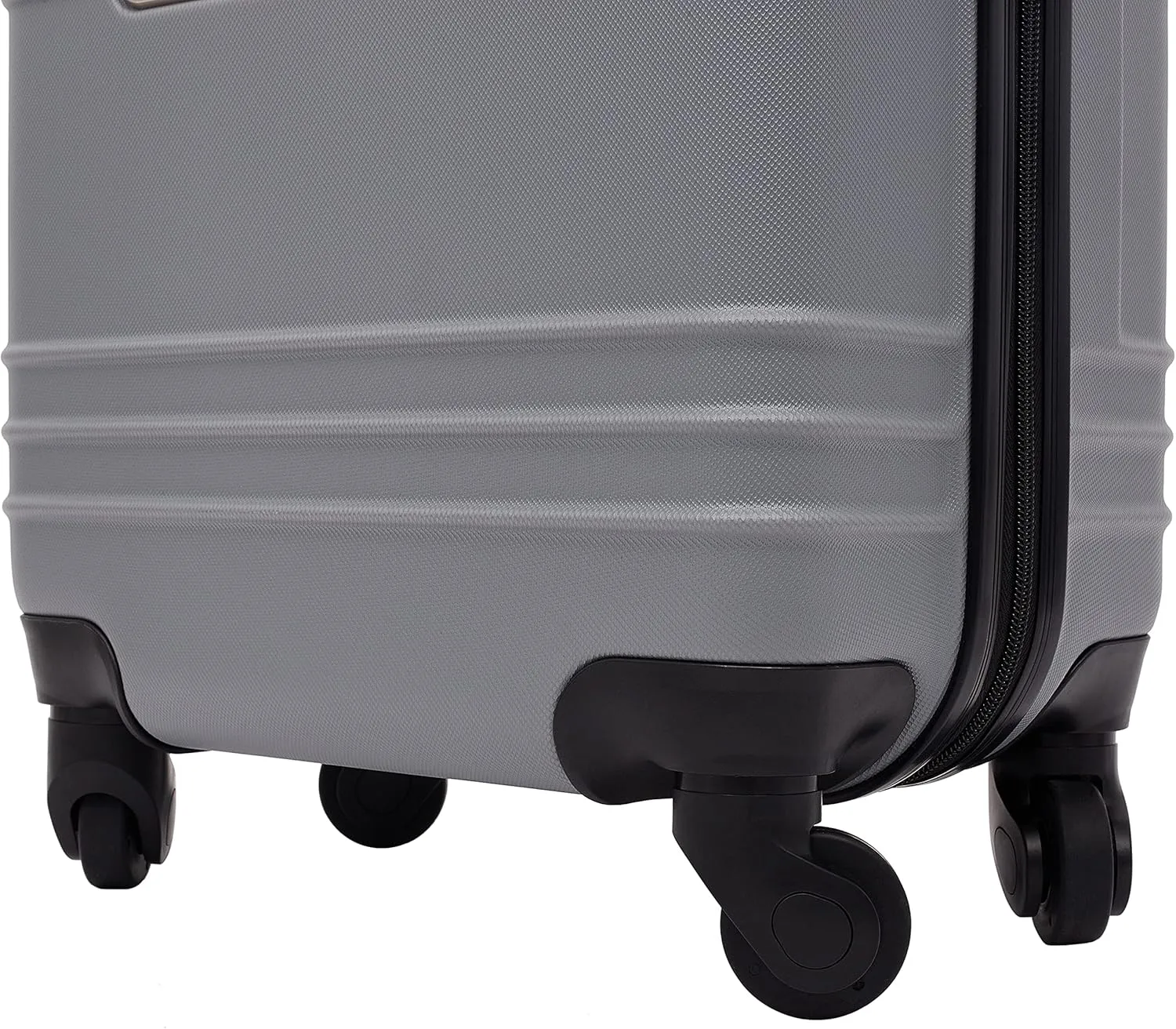 Travelers Club Richmond Spinner Luggage, Charcoal, Carry-On 22-Inch