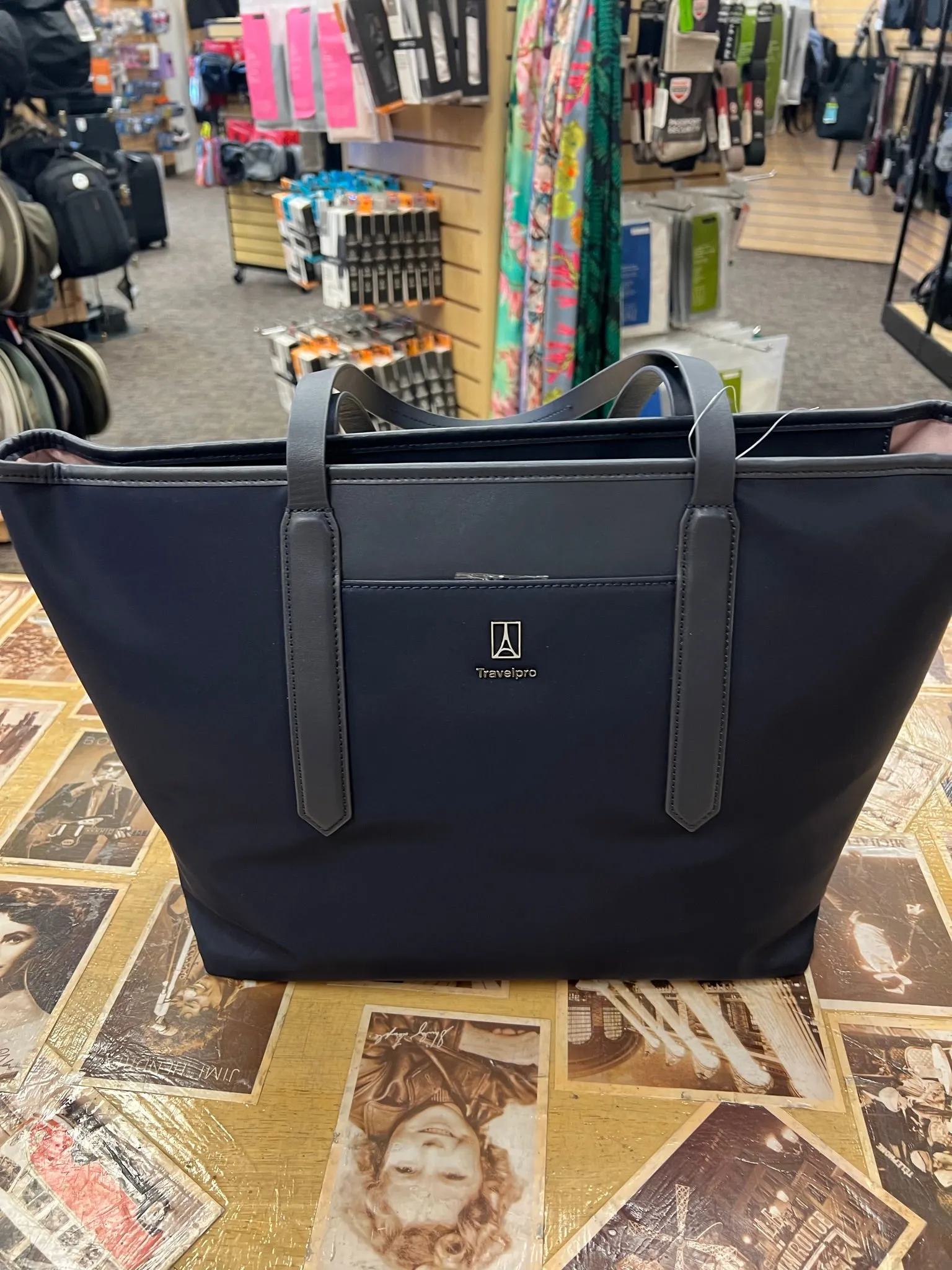 TravelPro Crew Executive Choice 3 Carrying Tote- 4052014
