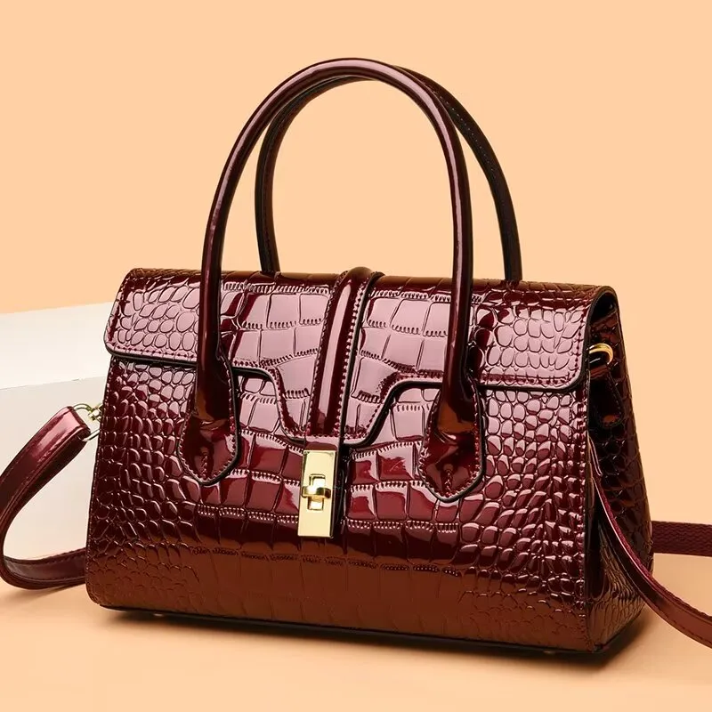 Veltique Executive Tote